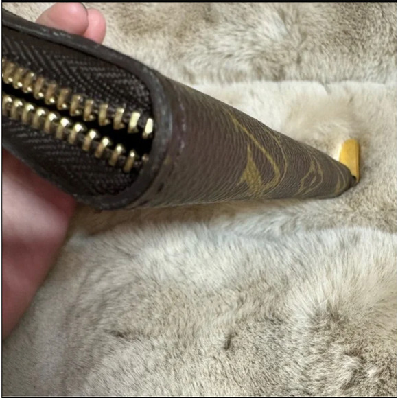 Louis Vuitton Brown Monogram Passport Holder with Zipper - Picture 7 of 10